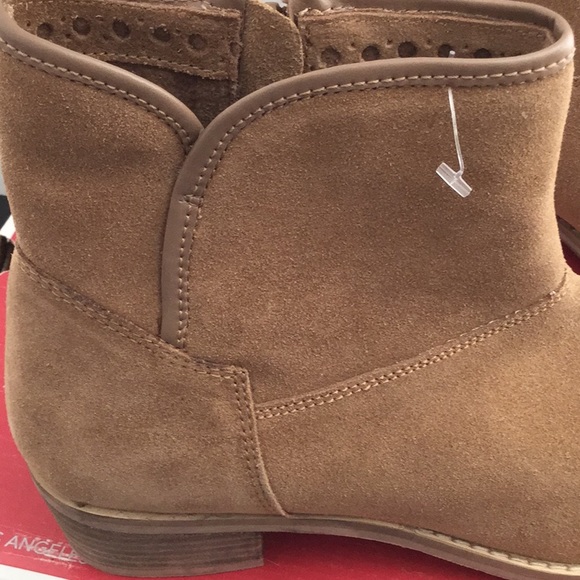 NEW SKETCHERS Suede boots, side zip, Stitching. - Picture 2 of 4